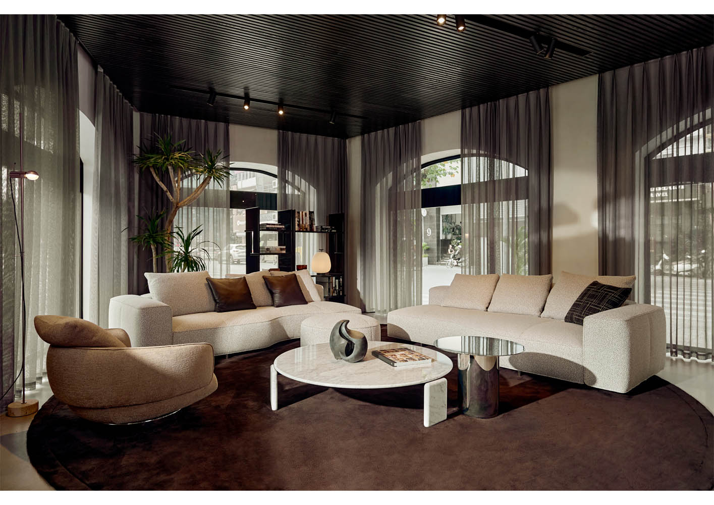Minotti Hanoi by EuroStyle
